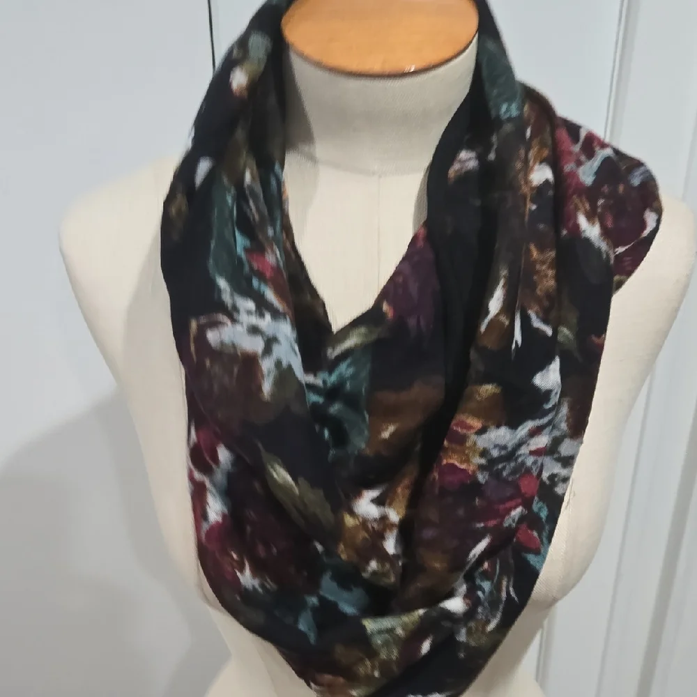 Elegant Multicolor Lightweight Infinity Double Sided Scarf